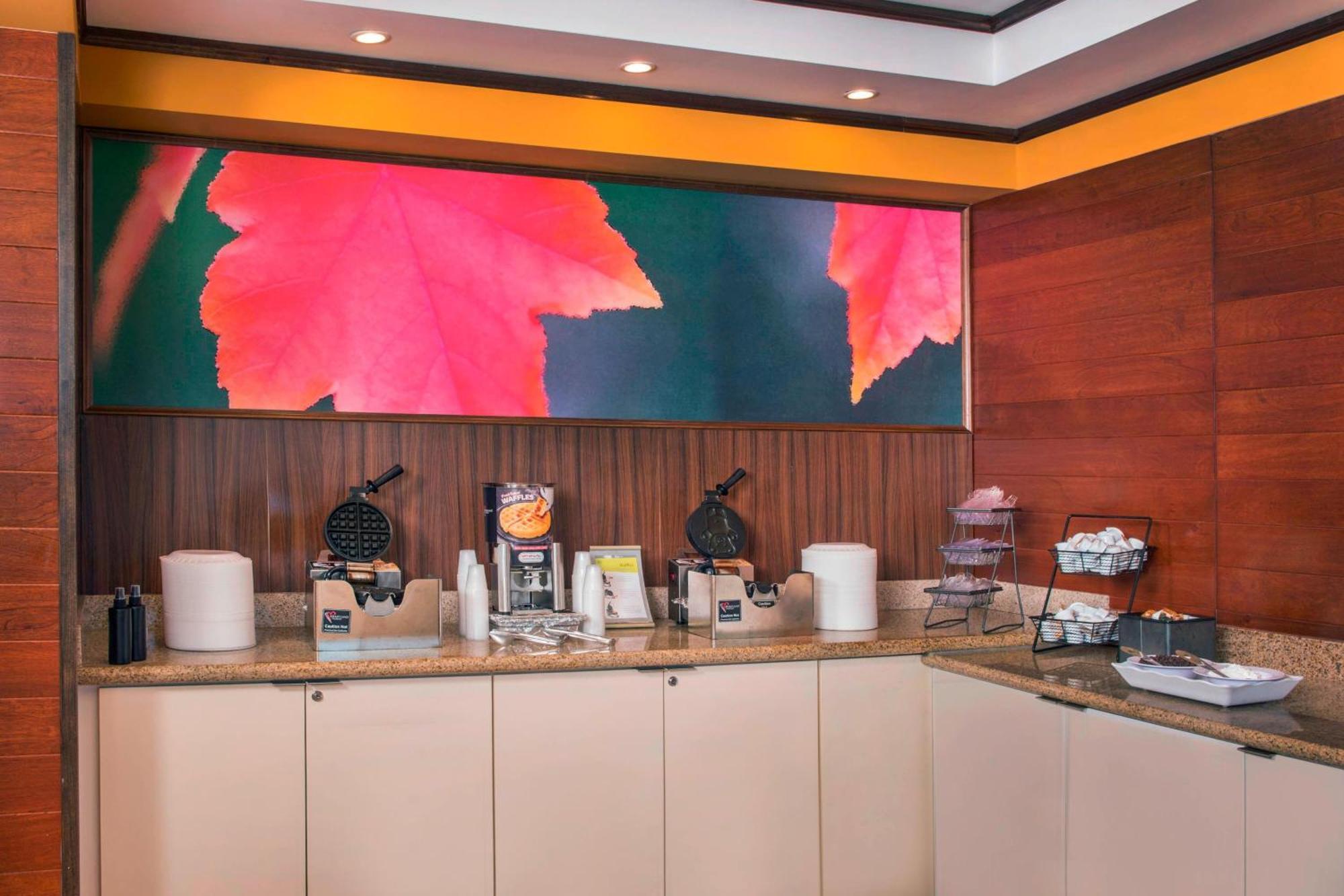 Fairfield Inn & Suites By Marriott Williamsburg Restaurant foto